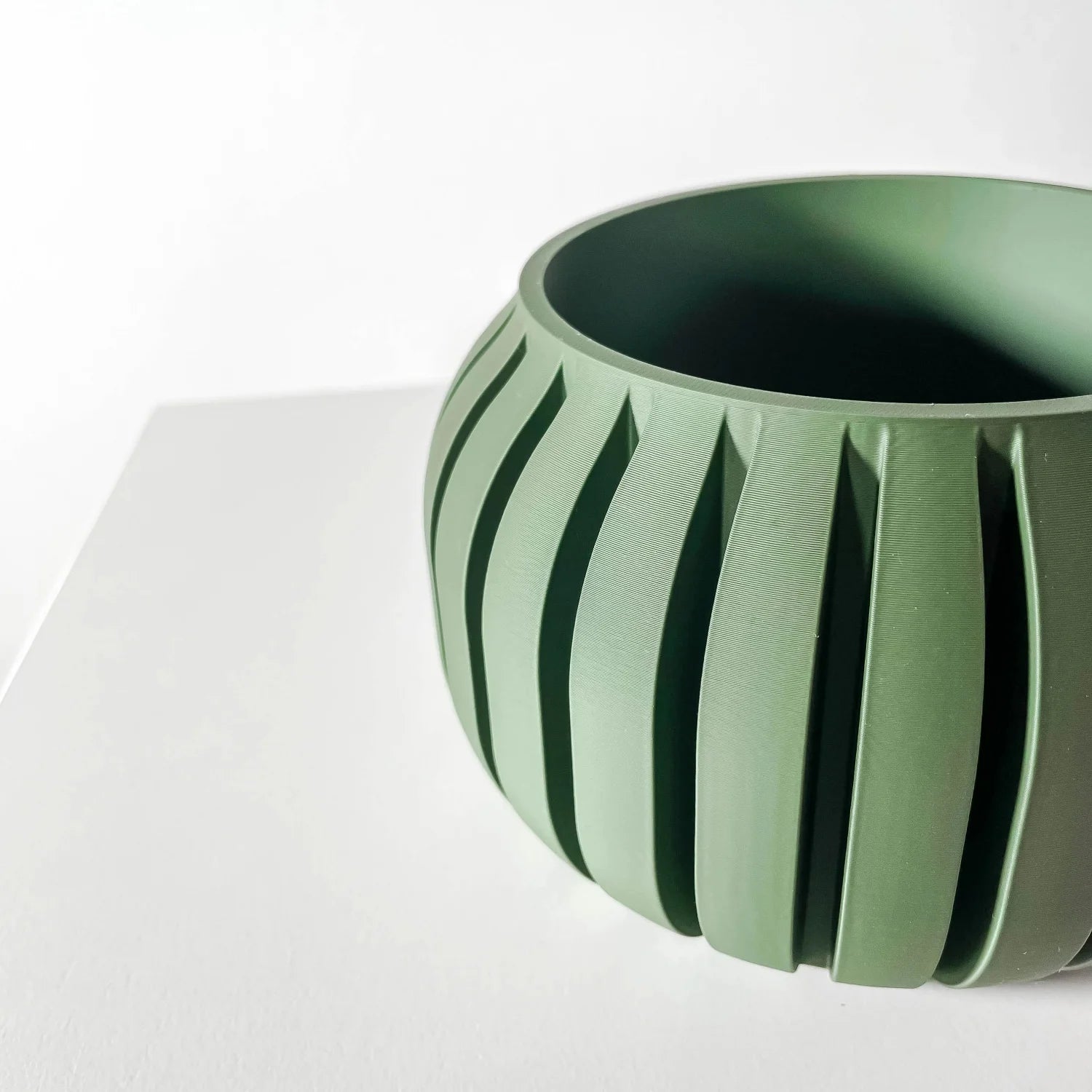 Pot de fleurs design géométrique